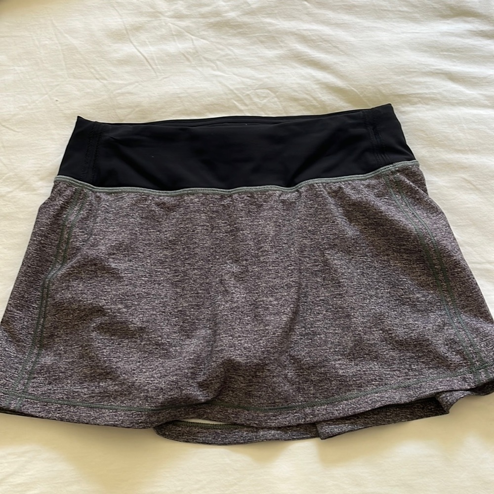 XS Size 2 Lululemon mini athletic skirt